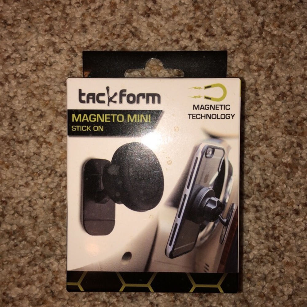Phone magnet for car